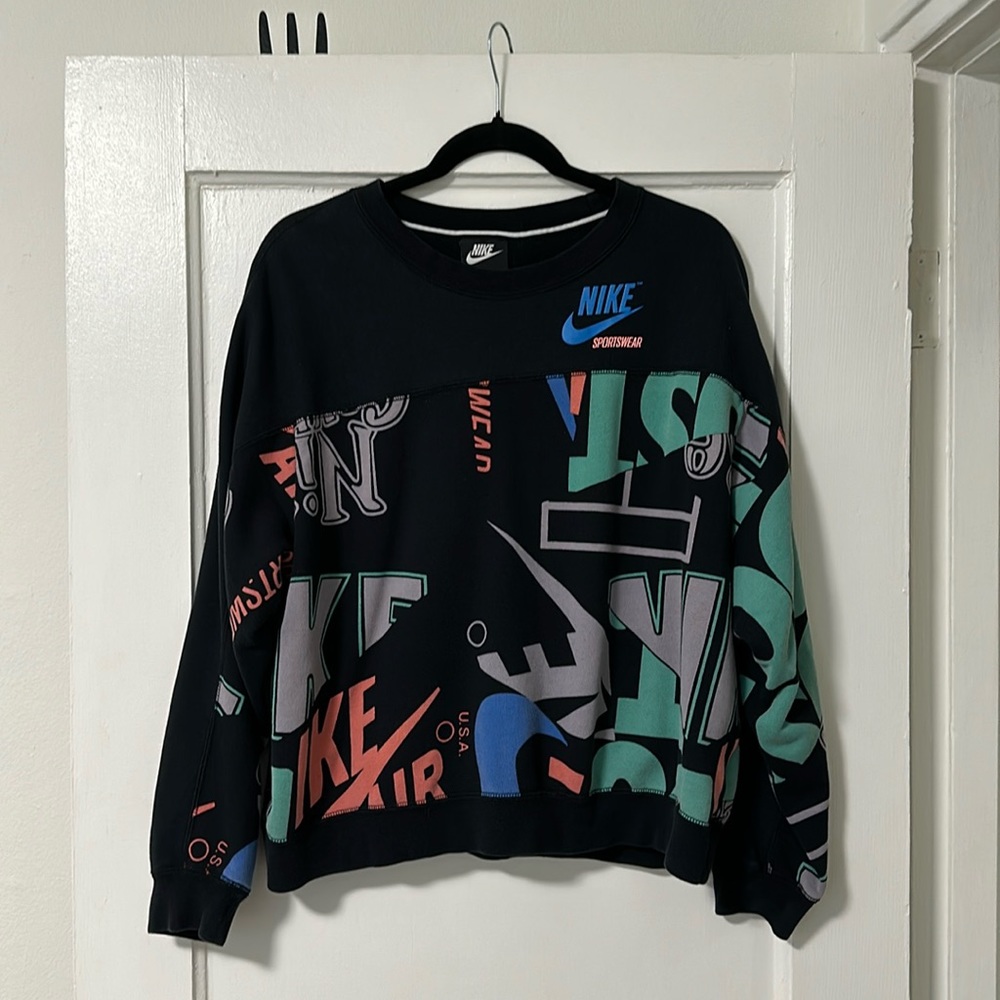 nike sportswear oversized cropped crewneck